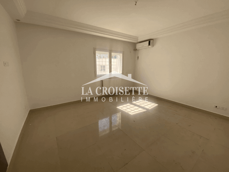 Appartement S+3 à La Marsa